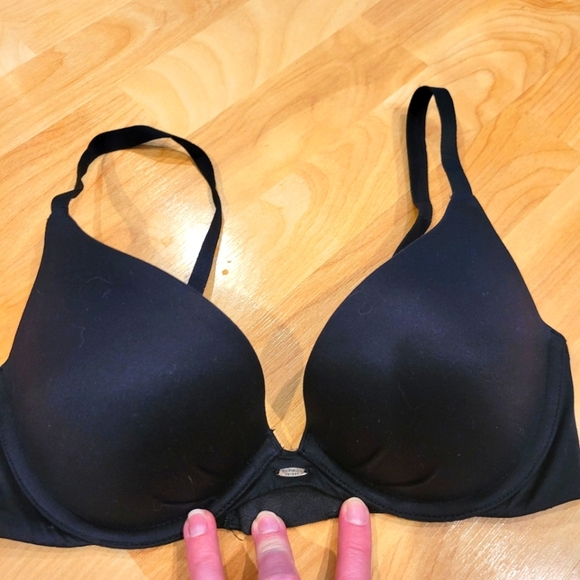 Victoria's Secret Bra Bundle Size 32D - Picture 6 of 9